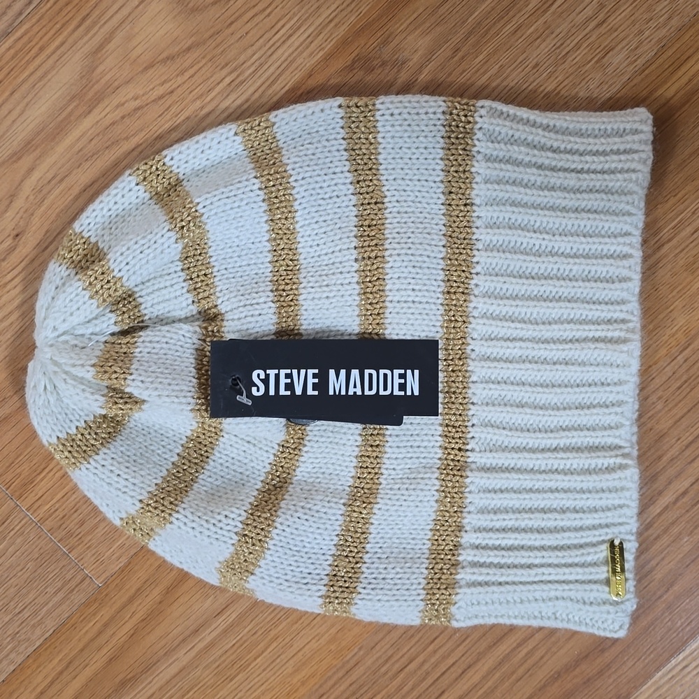 Steve Madden Cream Knit Beanie with Gold Accent